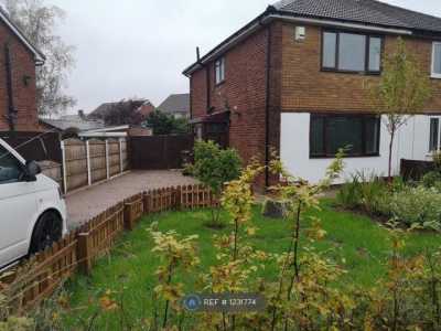 Home For Rent in Leyland, United Kingdom