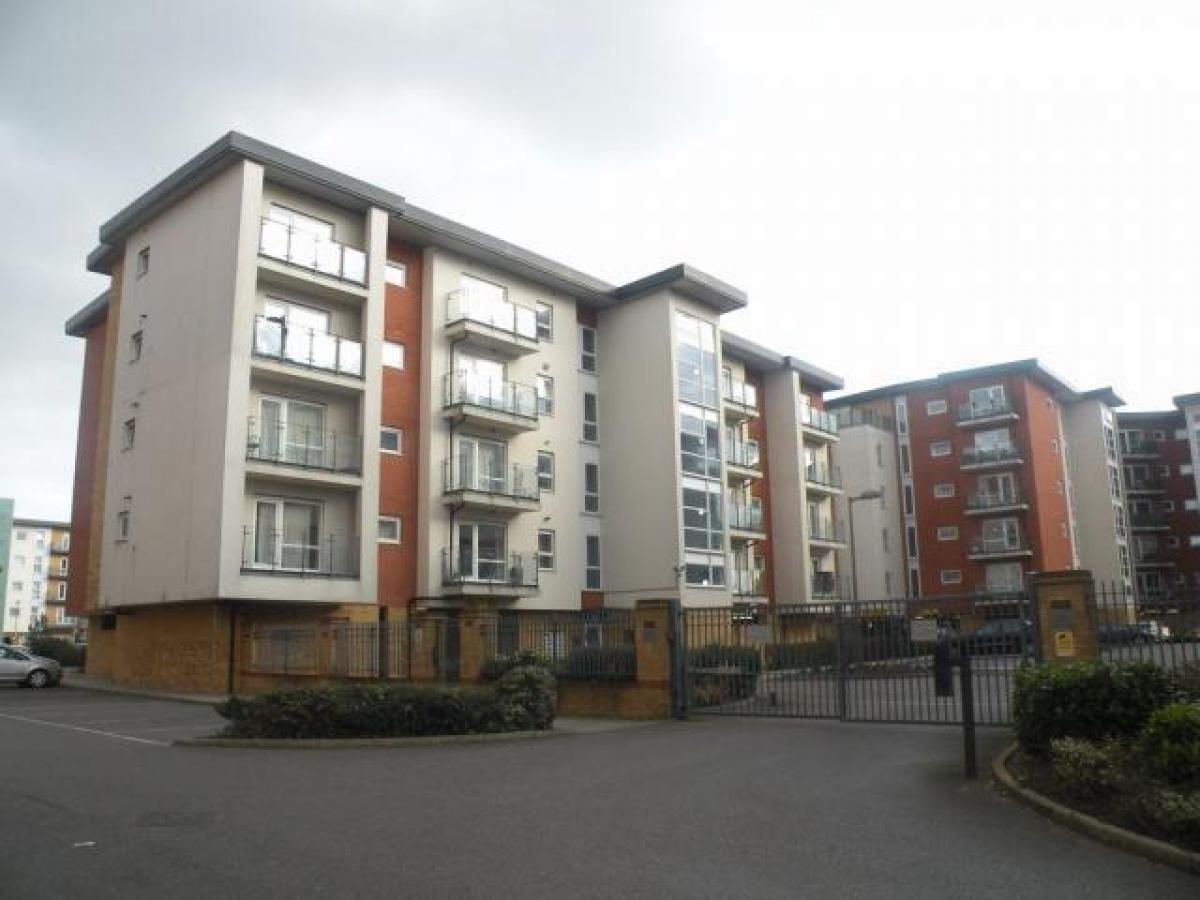 Picture of Apartment For Rent in Hatfield, Herefordshire, United Kingdom