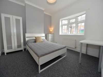 Home For Rent in Lymington, United Kingdom