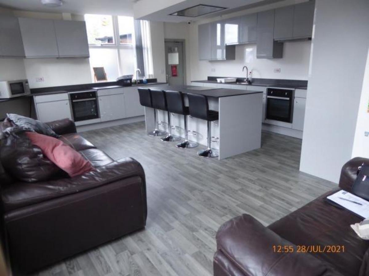 Picture of Home For Rent in Newcastle under Lyme, Staffordshire, United Kingdom