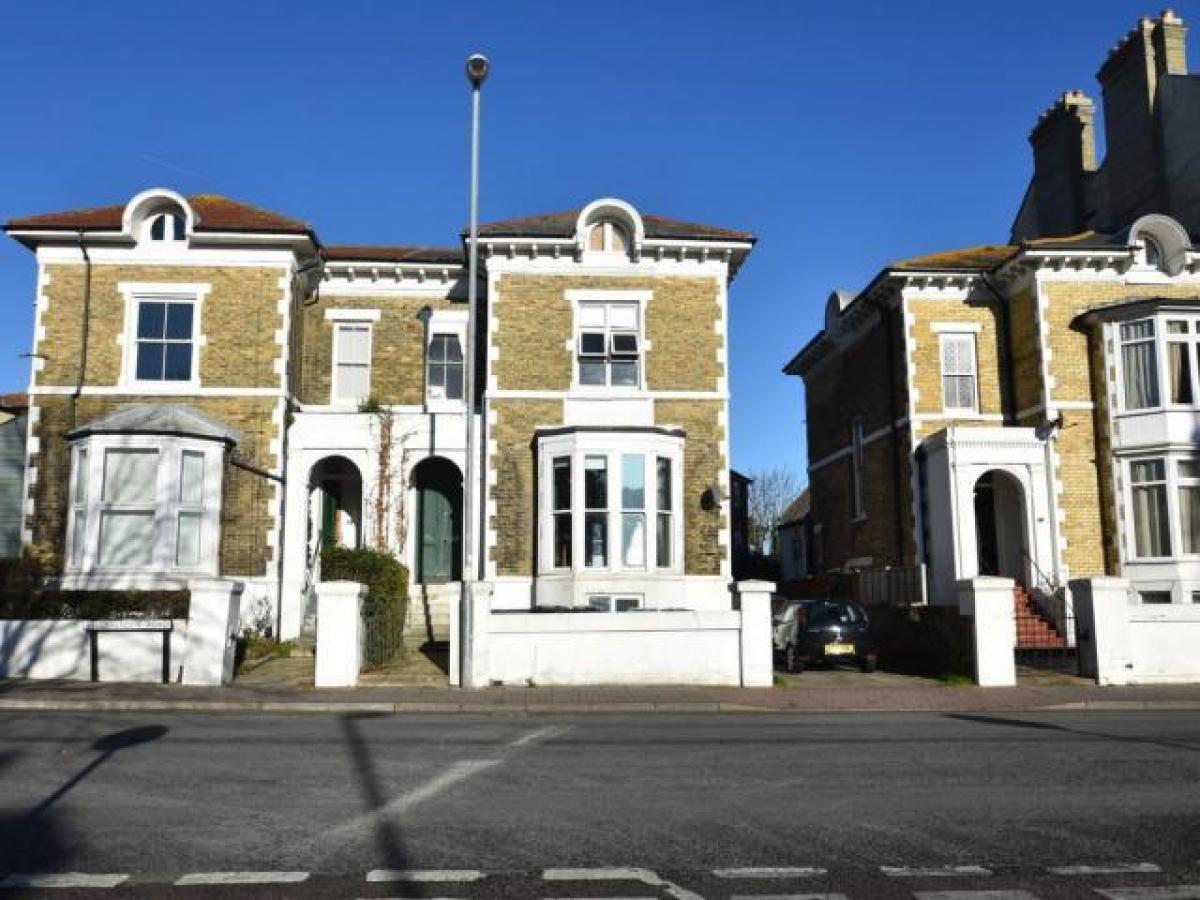 Picture of Apartment For Rent in Southsea, Hampshire, United Kingdom