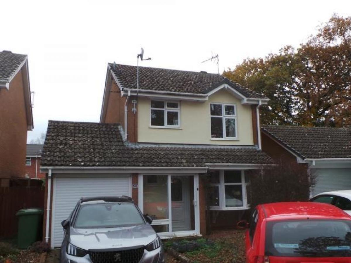 Picture of Home For Rent in Redditch, Worcestershire, United Kingdom