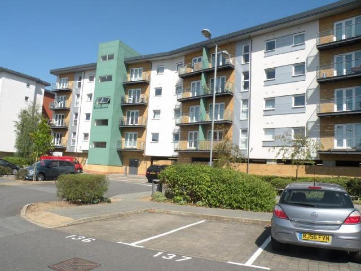 Picture of Apartment For Rent in Hatfield, Herefordshire, United Kingdom