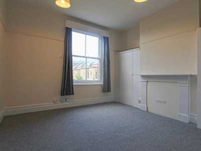 Apartment For Rent in Kingston upon Thames, United Kingdom