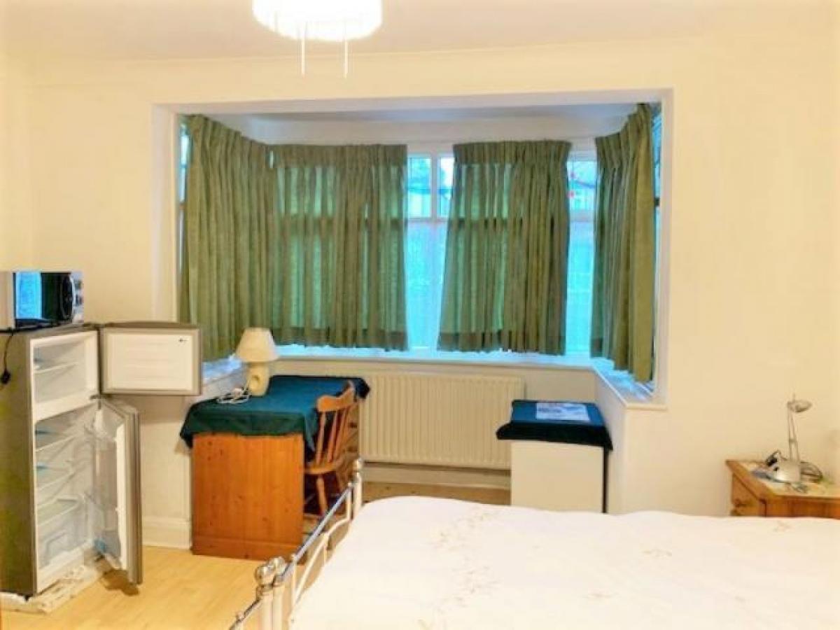 Picture of Apartment For Rent in Wembley, Greater London, United Kingdom