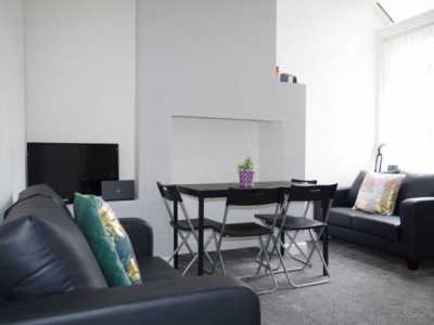 Home For Rent in Salford, United Kingdom
