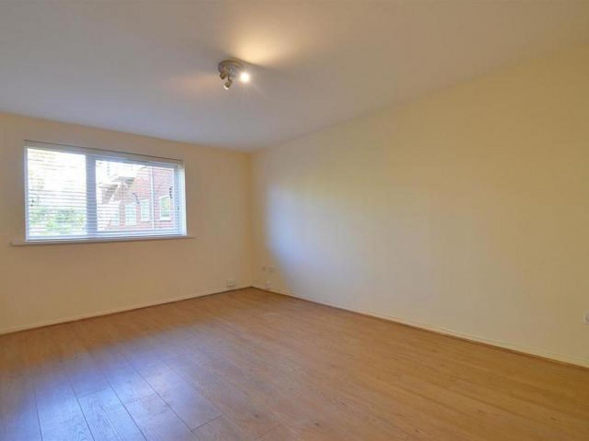 Picture of Apartment For Rent in Uxbridge, Greater London, United Kingdom