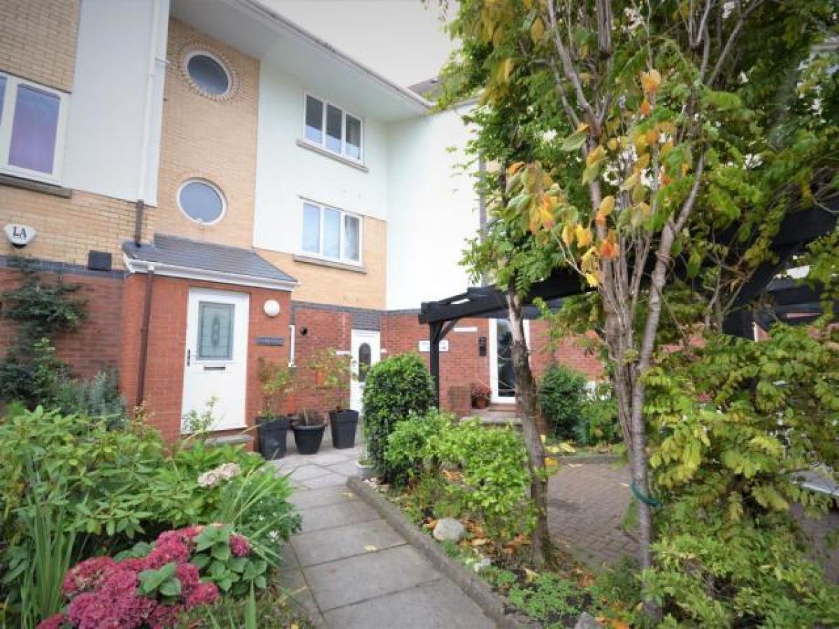 Picture of Apartment For Rent in Swansea, West Glamorgan, United Kingdom