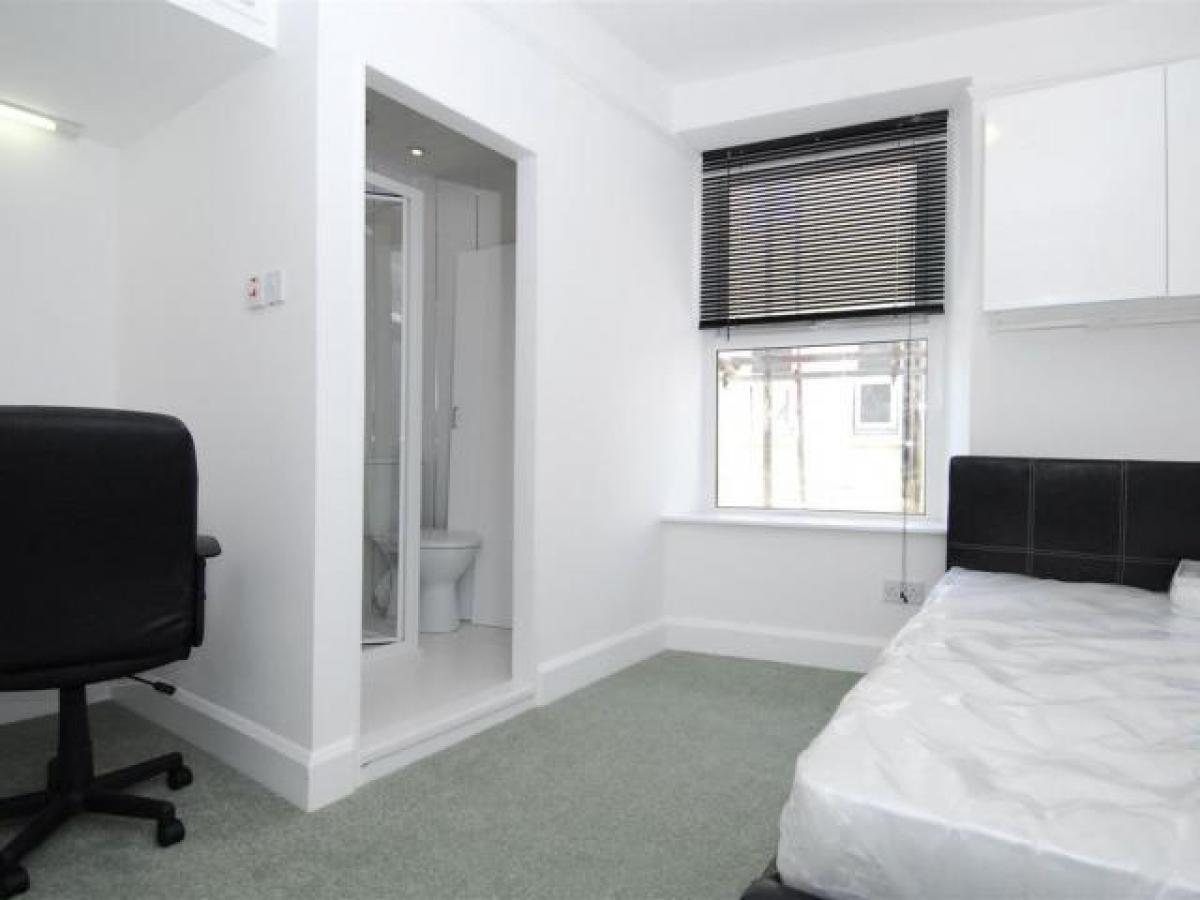 Picture of Apartment For Rent in Plymouth, Devon, United Kingdom