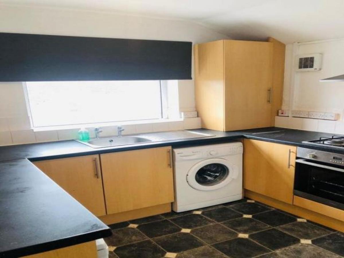 Picture of Apartment For Rent in Swansea, West Glamorgan, United Kingdom