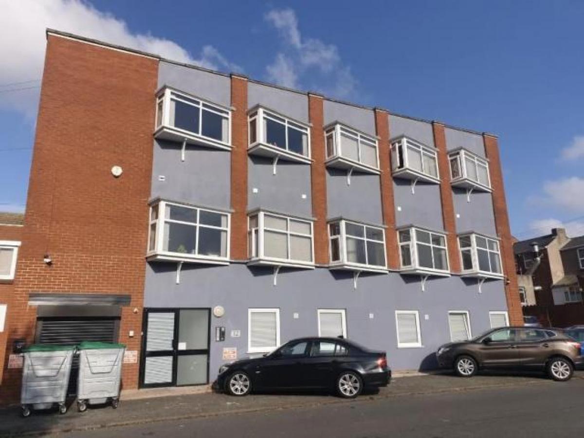 Picture of Apartment For Rent in Cradley Heath, West Midlands, United Kingdom