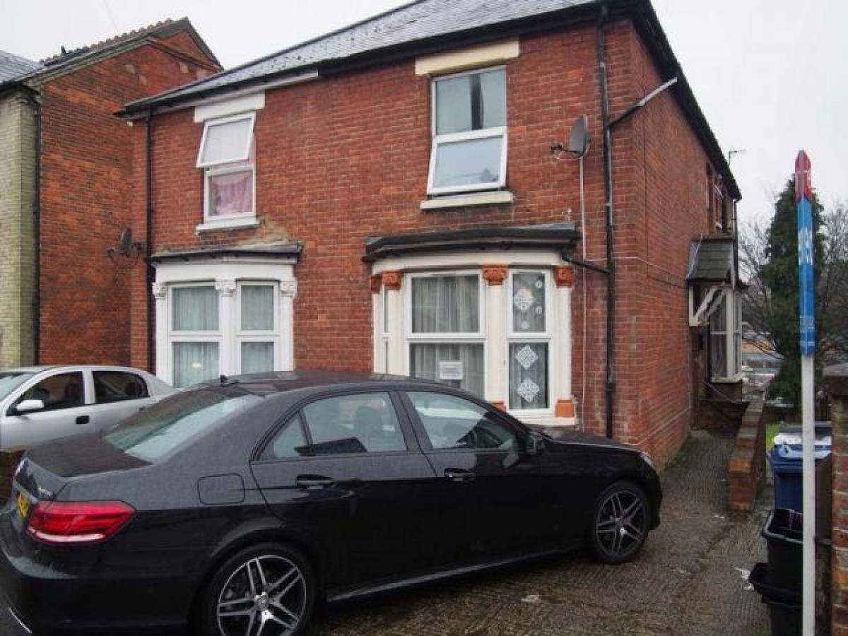 Picture of Home For Rent in High Wycombe, Buckinghamshire, United Kingdom