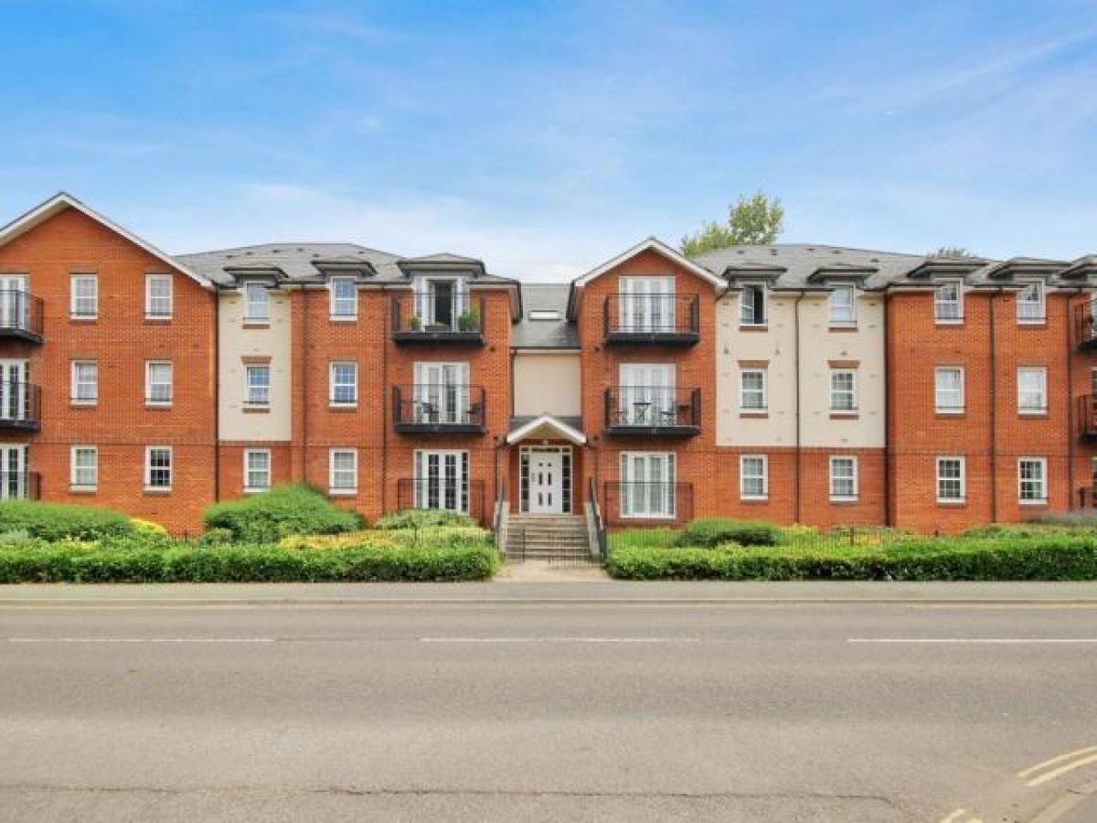 Picture of Apartment For Rent in Harpenden, Hertfordshire, United Kingdom