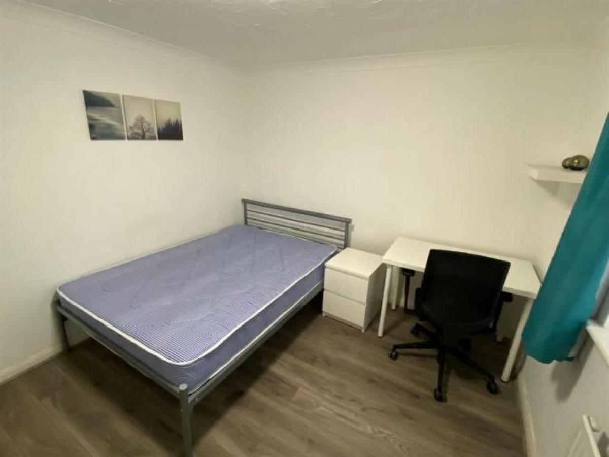 Picture of Apartment For Rent in Slough, Berkshire, United Kingdom