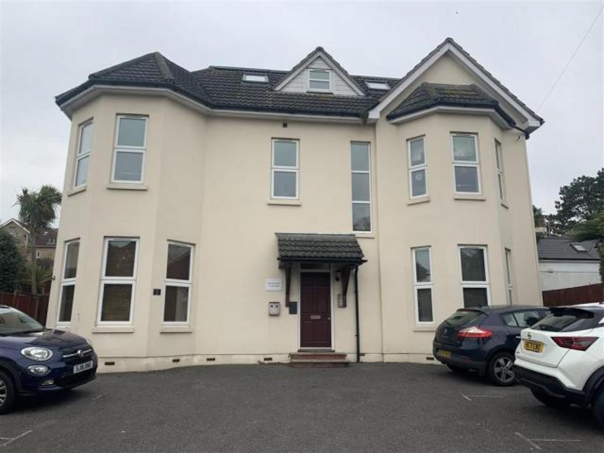 Picture of Apartment For Rent in Bournemouth, Dorset, United Kingdom