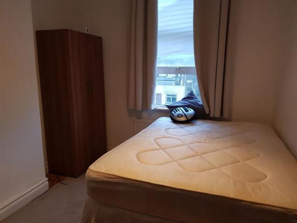 Picture of Apartment For Rent in Wembley, Greater London, United Kingdom
