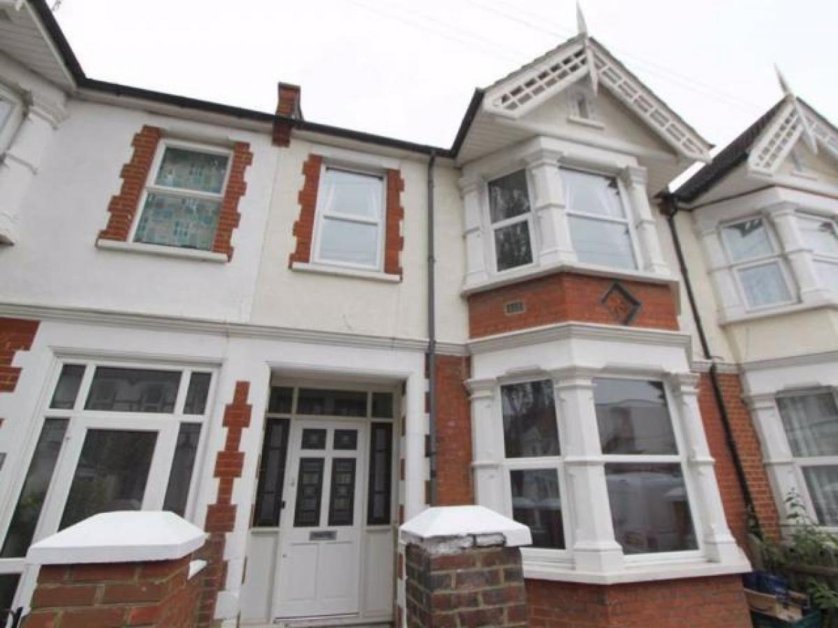 Picture of Apartment For Rent in Westcliff on Sea, Essex, United Kingdom