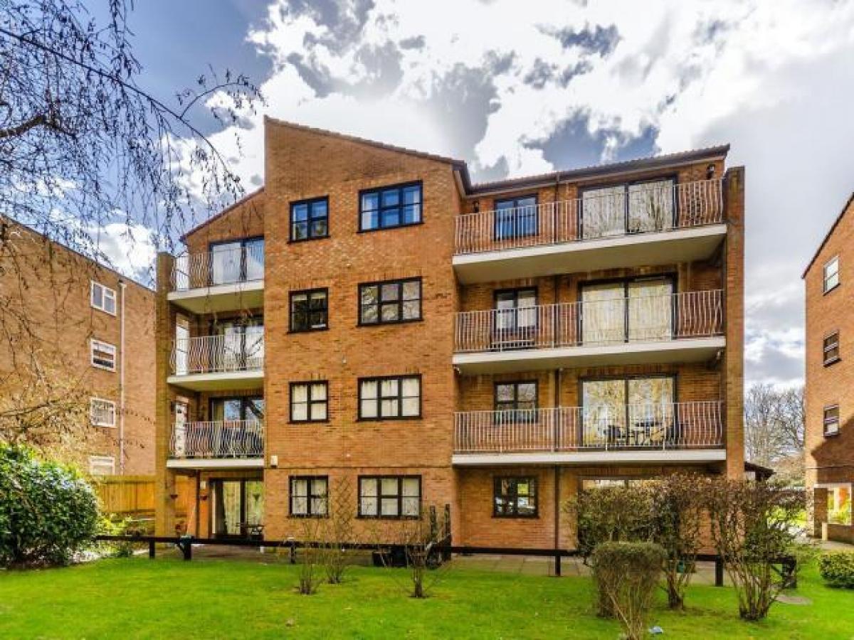 Picture of Apartment For Rent in Beckenham, Greater London, United Kingdom