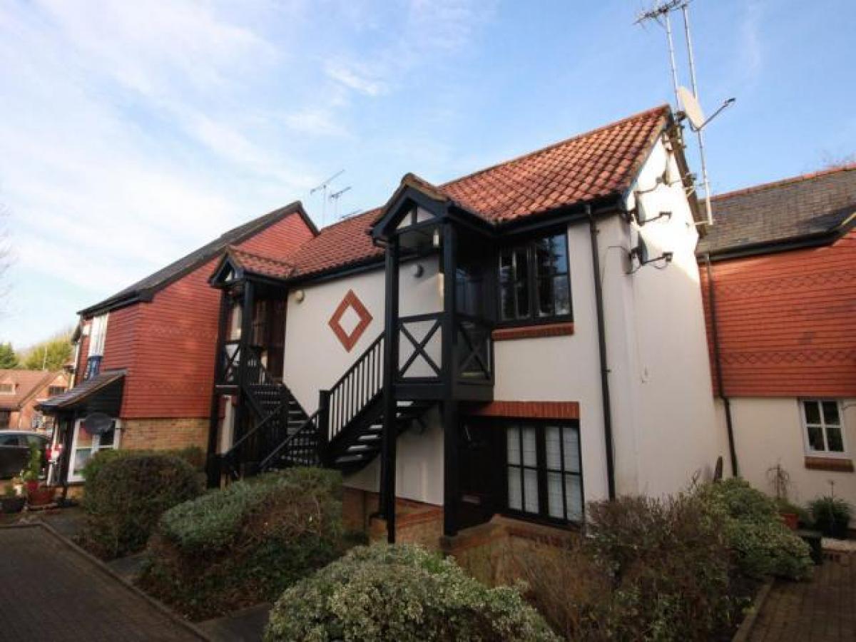 Picture of Apartment For Rent in Harpenden, Hertfordshire, United Kingdom