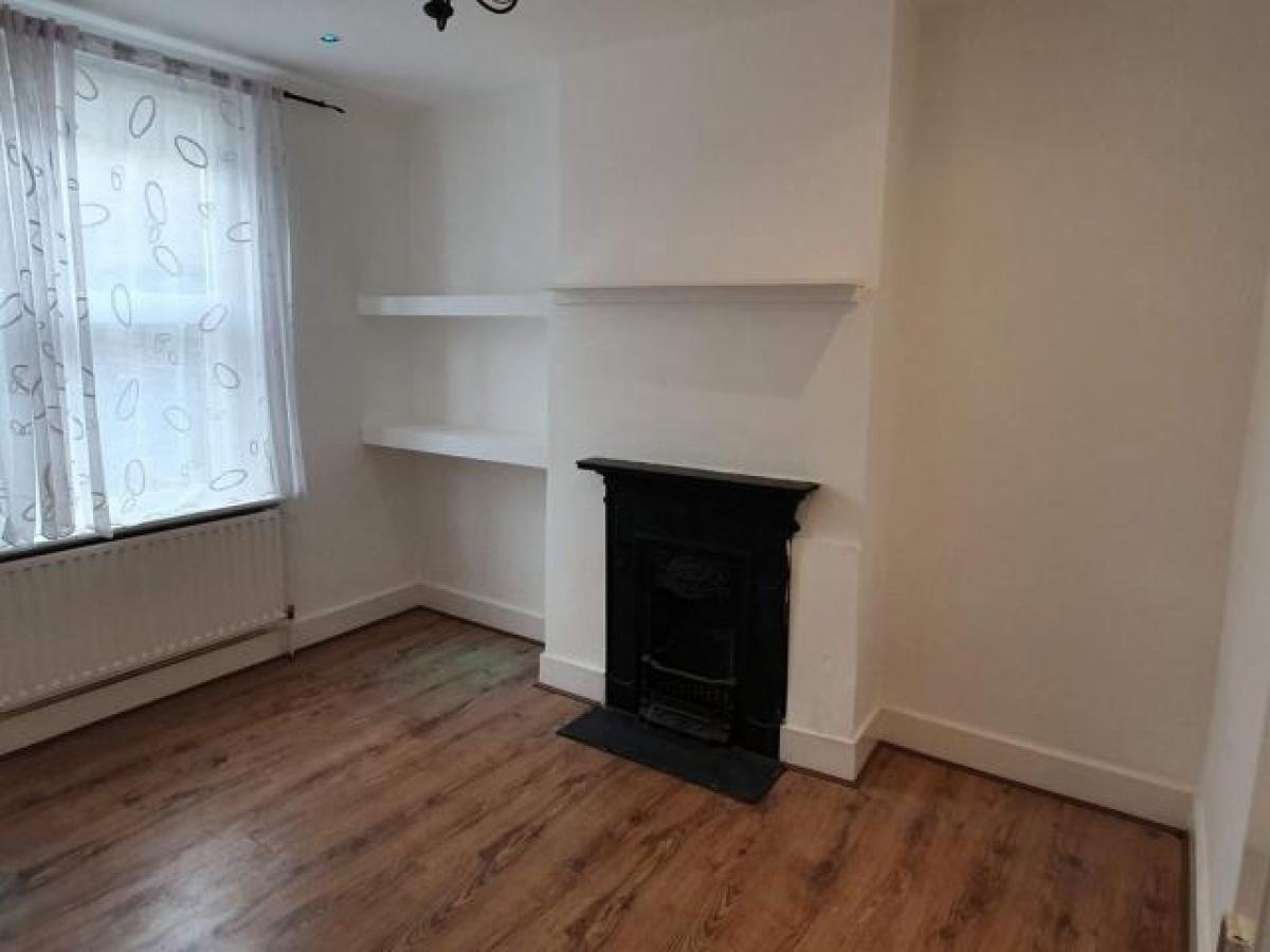 Picture of Home For Rent in Harrow, Greater London, United Kingdom