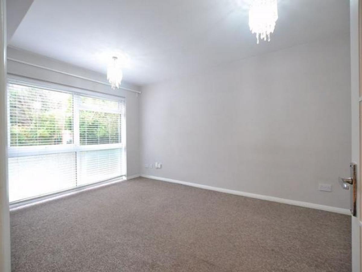 Picture of Apartment For Rent in Bromley, Greater London, United Kingdom