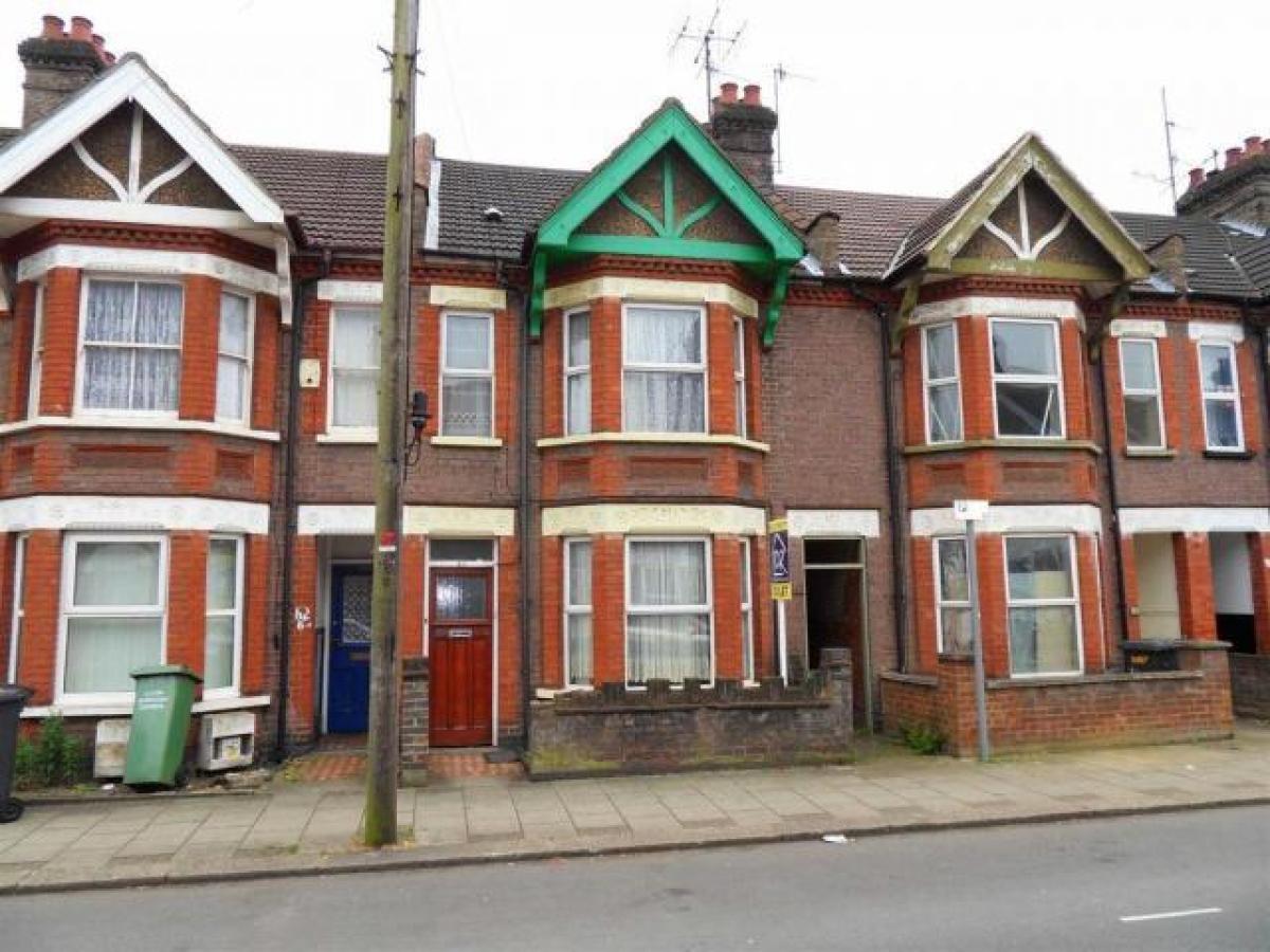 Picture of Home For Rent in Luton, Bedfordshire, United Kingdom