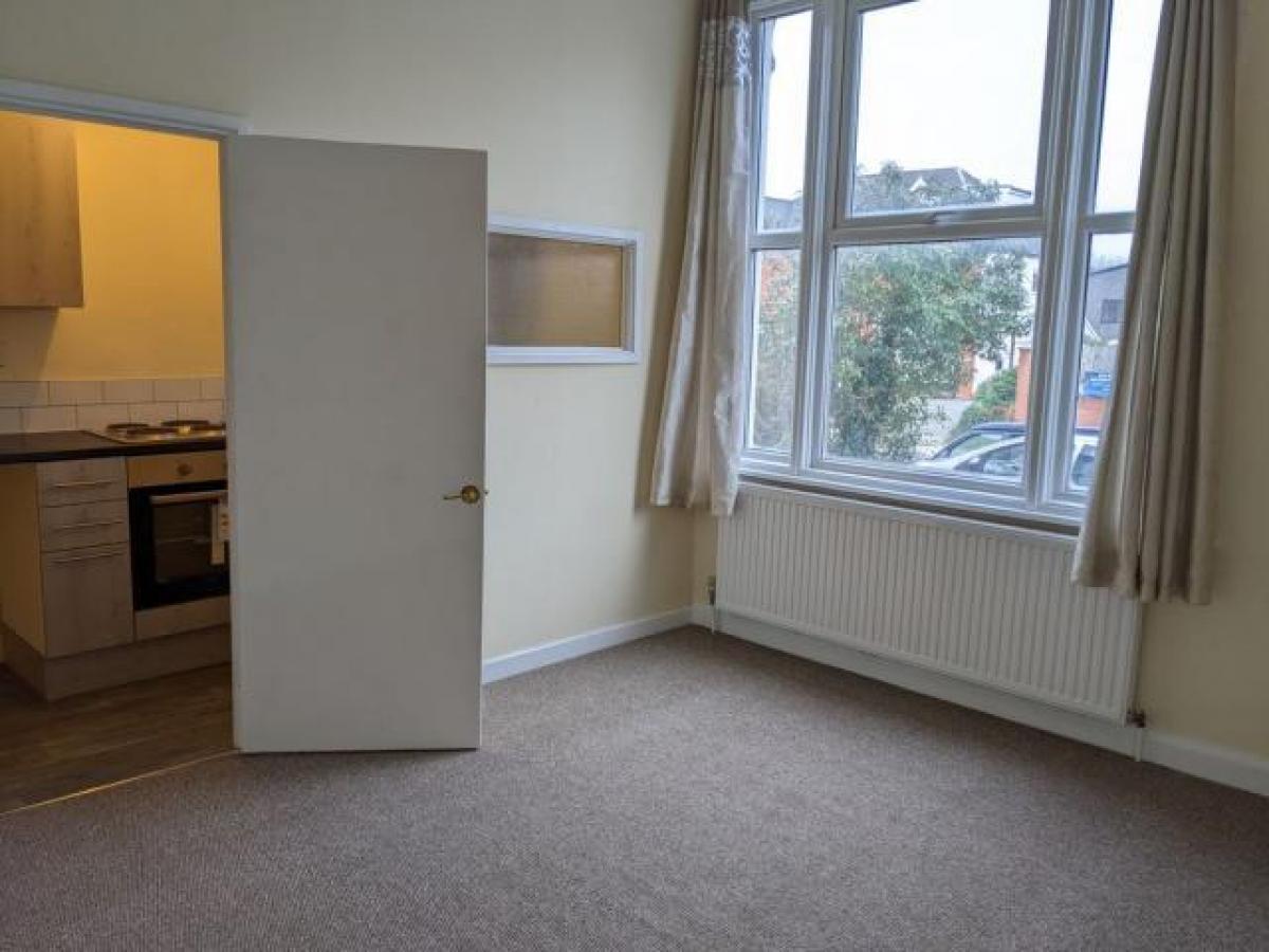 Picture of Apartment For Rent in Solihull, West Midlands, United Kingdom