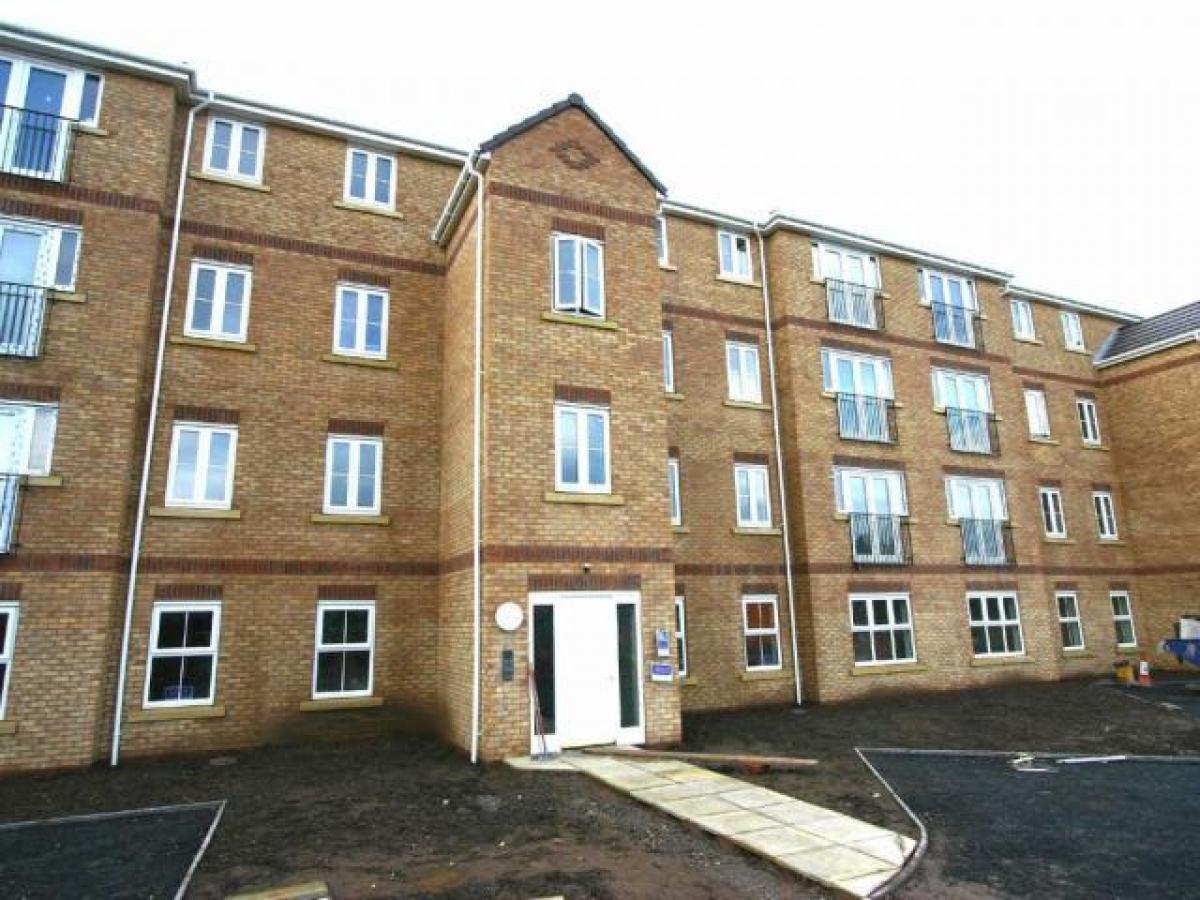 Picture of Apartment For Rent in Oldbury, West Midlands, United Kingdom