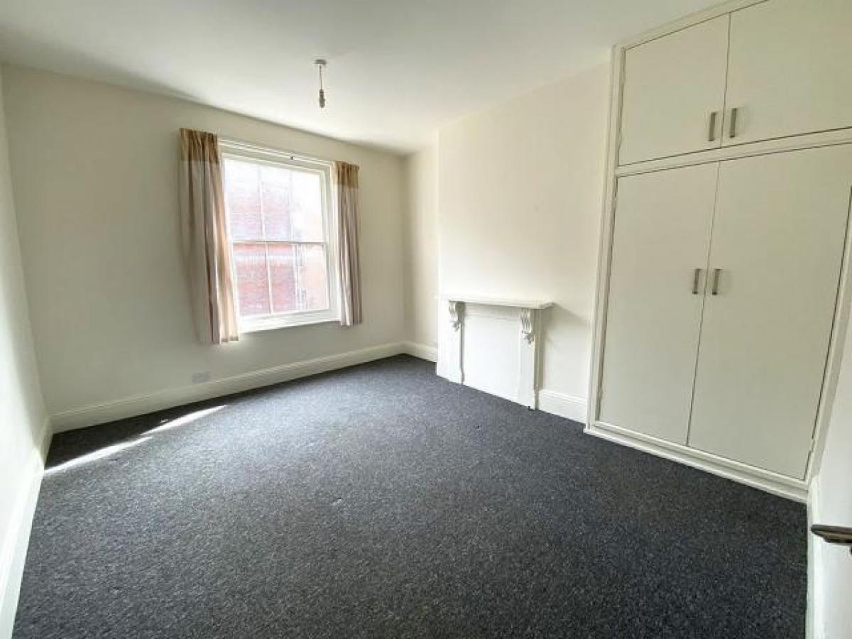 Picture of Apartment For Rent in Southsea, Hampshire, United Kingdom