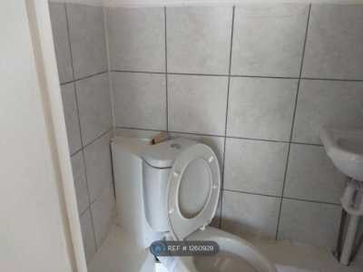 Apartment For Rent in Southall, United Kingdom