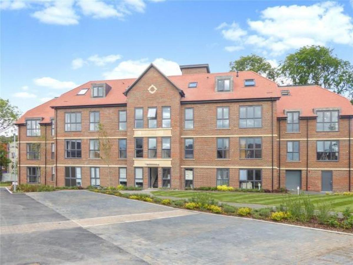 Picture of Apartment For Rent in Dunstable, Bedfordshire, United Kingdom