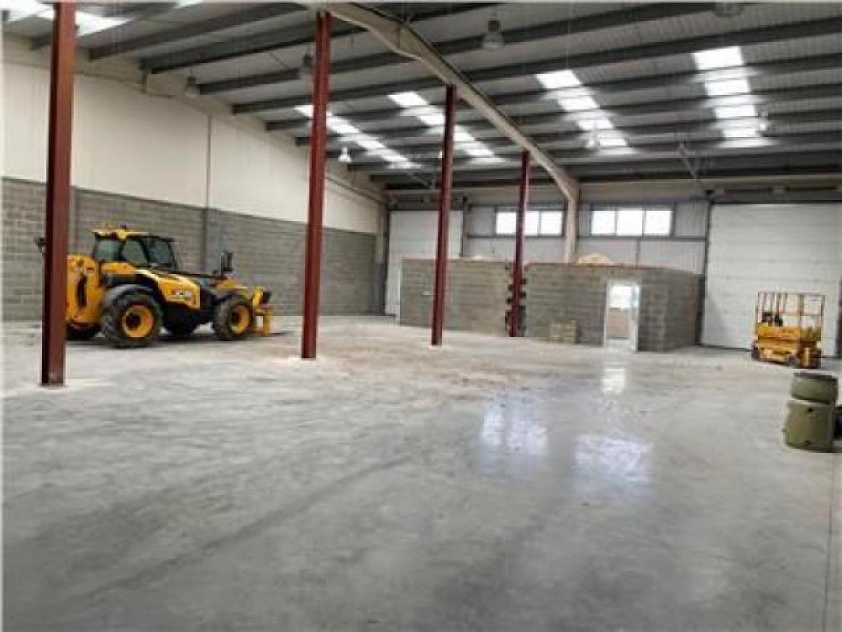 Picture of Industrial For Rent in Sittingbourne, Kent, United Kingdom