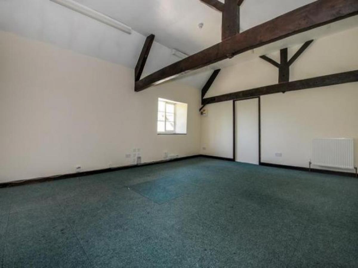 Picture of Office For Rent in Witney, Oxfordshire, United Kingdom