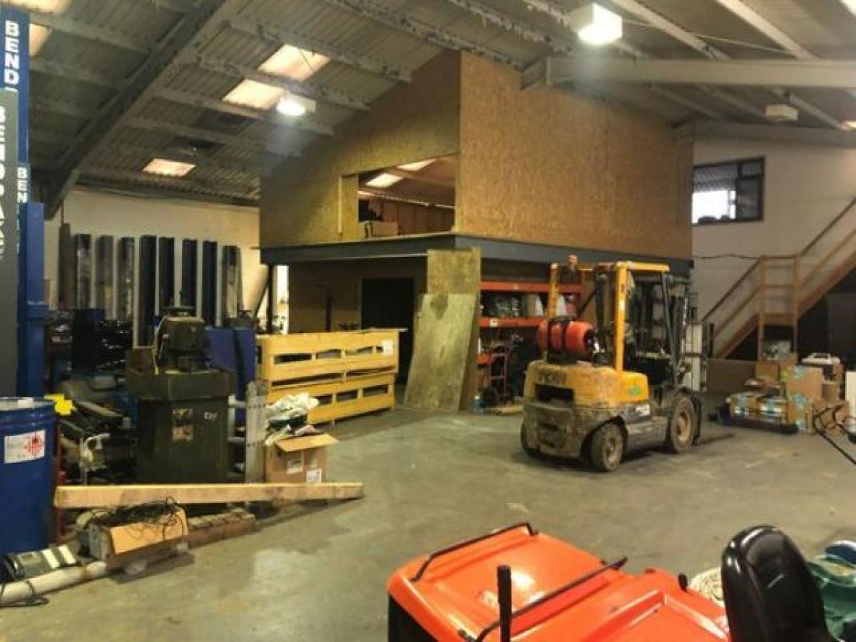 Picture of Industrial For Rent in Alton, Hampshire, United Kingdom