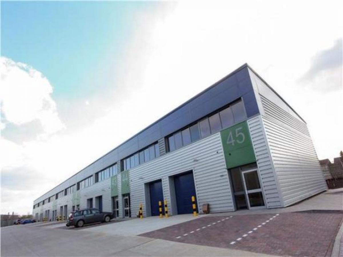 Picture of Industrial For Rent in Milton Keynes, Buckinghamshire, United Kingdom