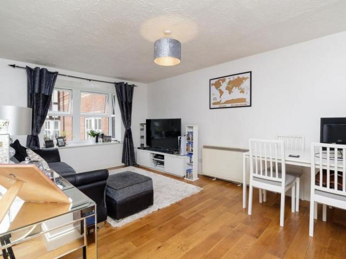 Picture of Apartment For Rent in Dartford, Kent, United Kingdom