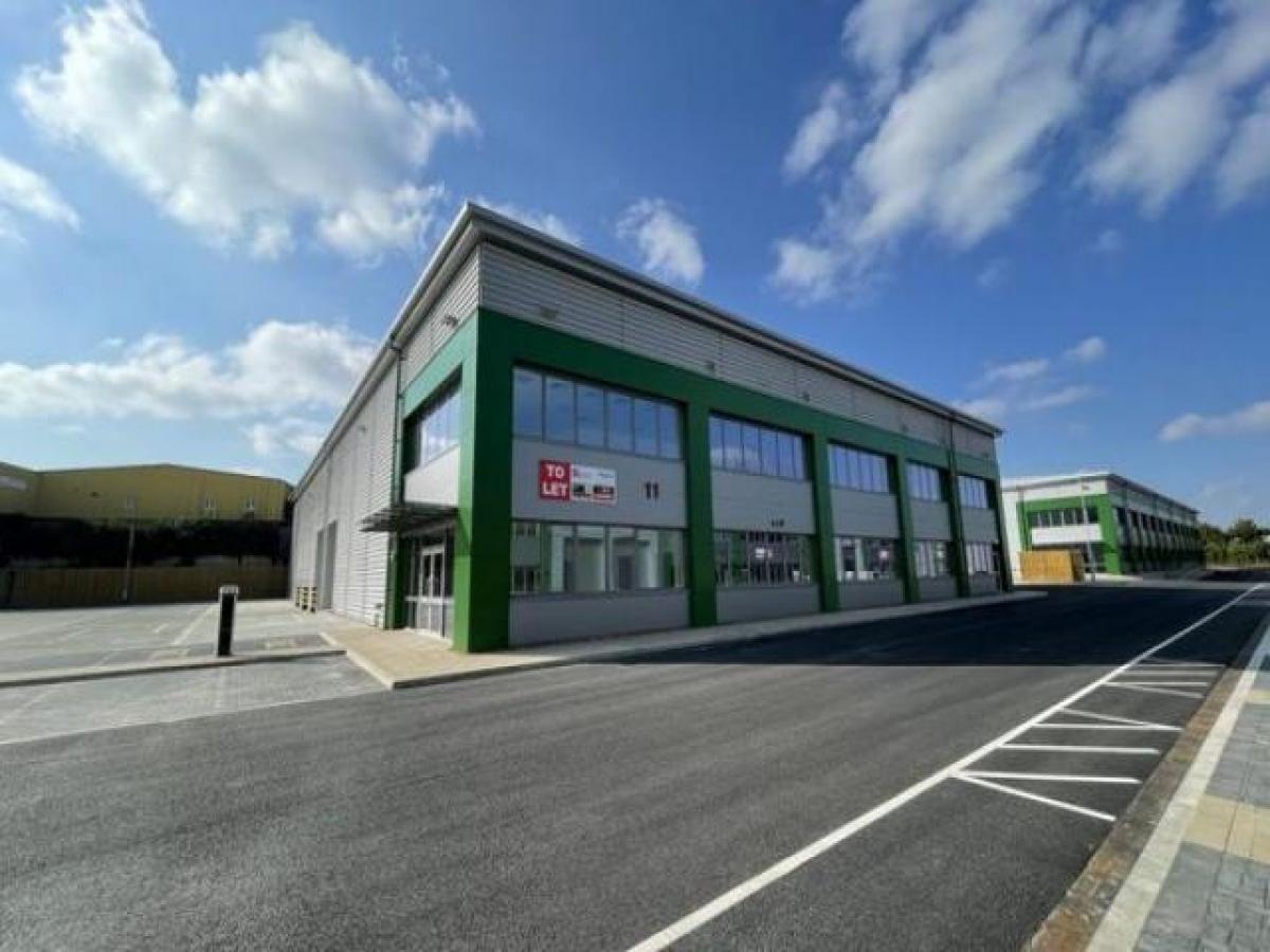 Picture of Industrial For Rent in Luton, Bedfordshire, United Kingdom