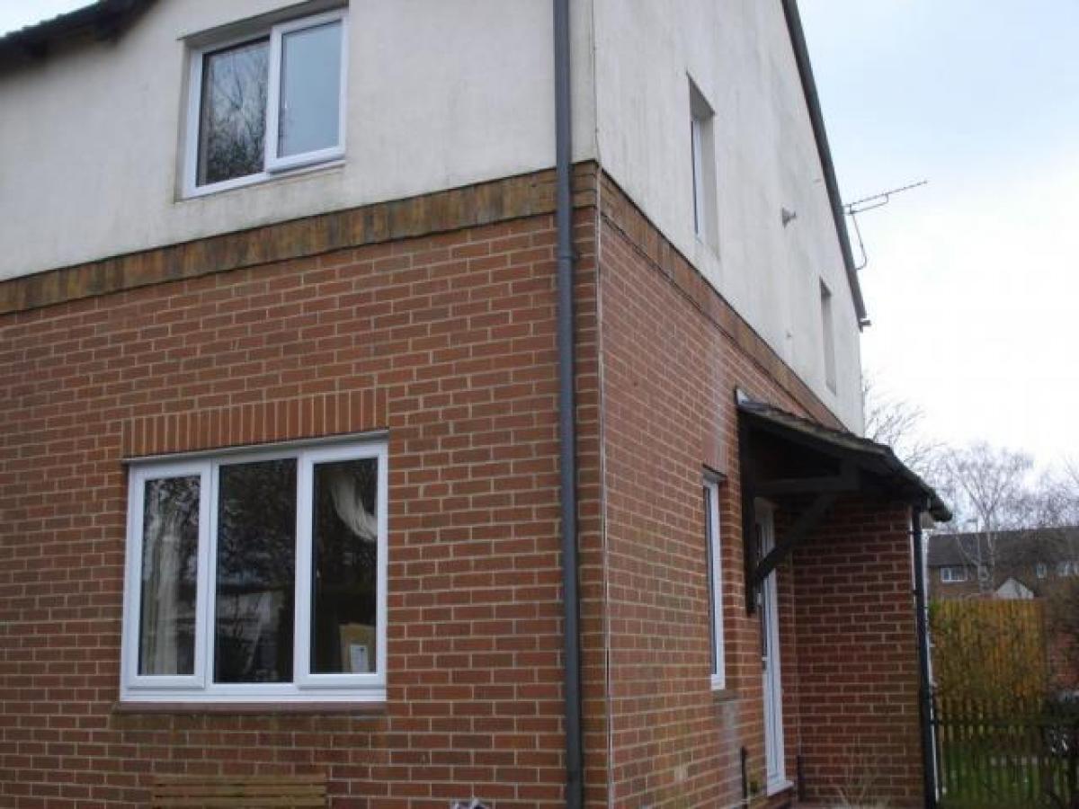 Picture of Home For Rent in Basingstoke, Hampshire, United Kingdom