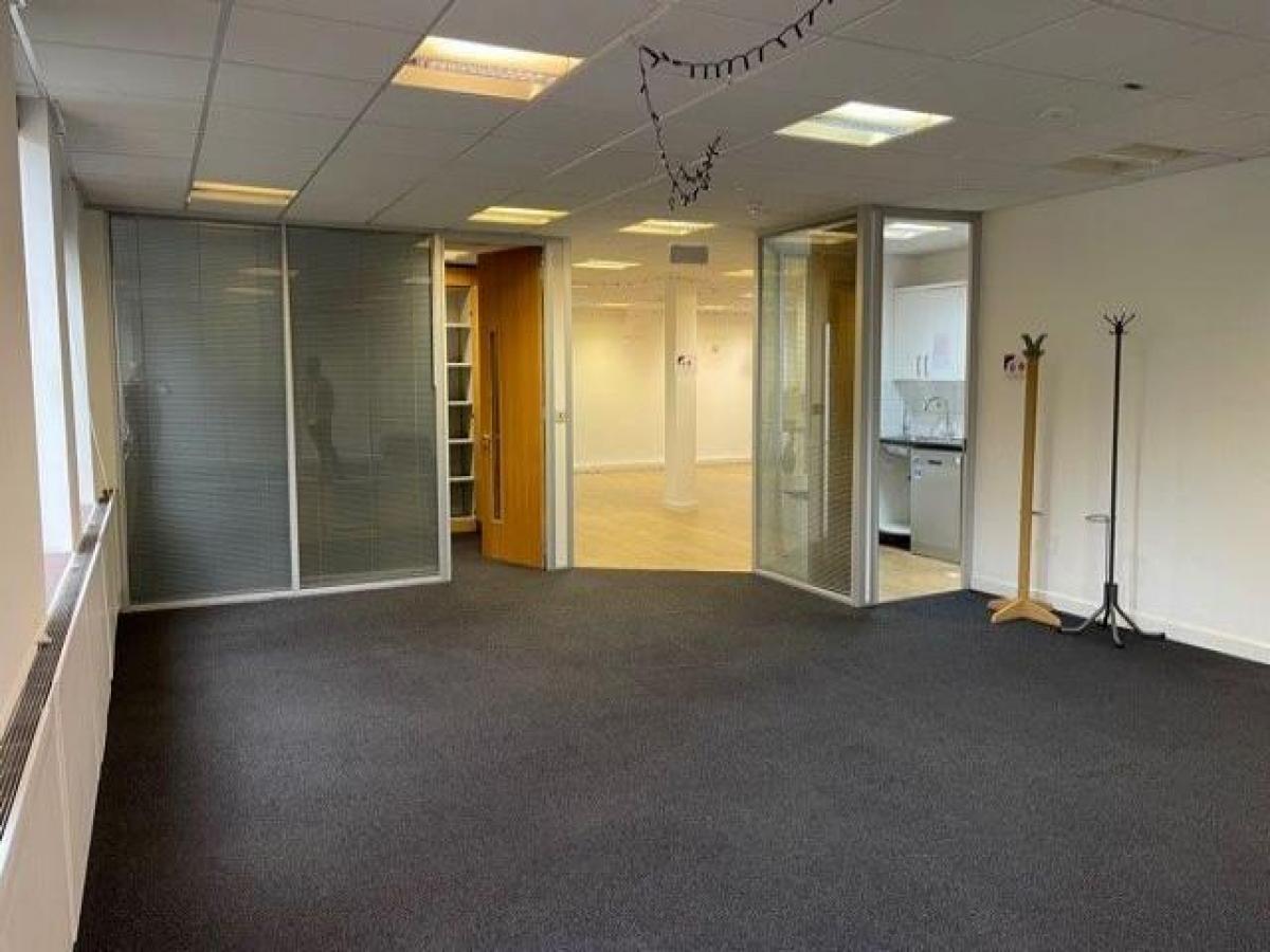 Picture of Office For Rent in Newbury, Berkshire, United Kingdom