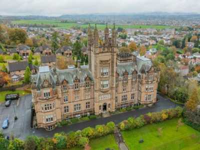 Apartment For Rent in 