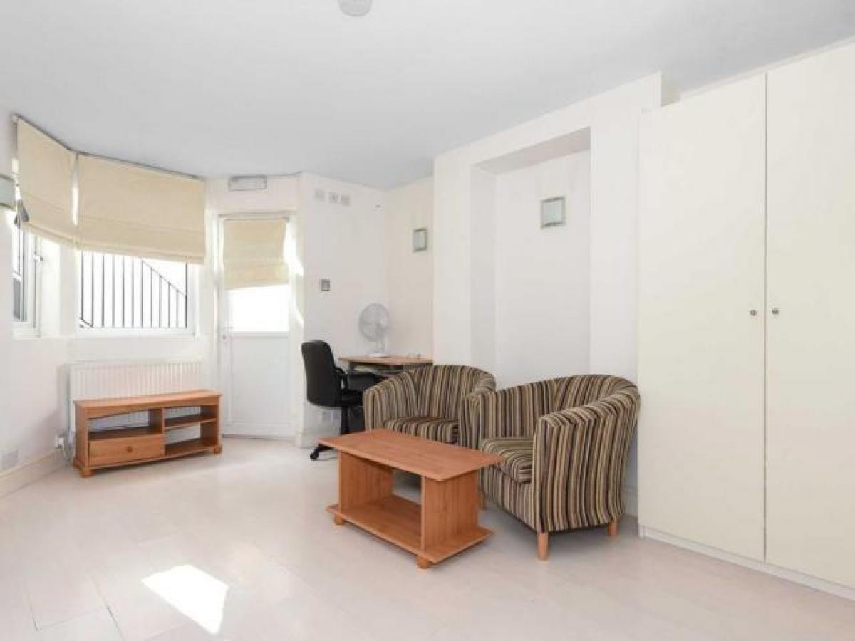 Picture of Apartment For Rent in Guildford, Surrey, United Kingdom