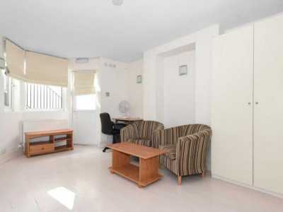 Apartment For Rent in Guildford, United Kingdom