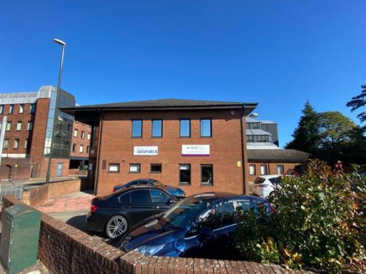 Picture of Office For Rent in Crawley, West Sussex, United Kingdom