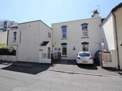 Apartment For Rent in