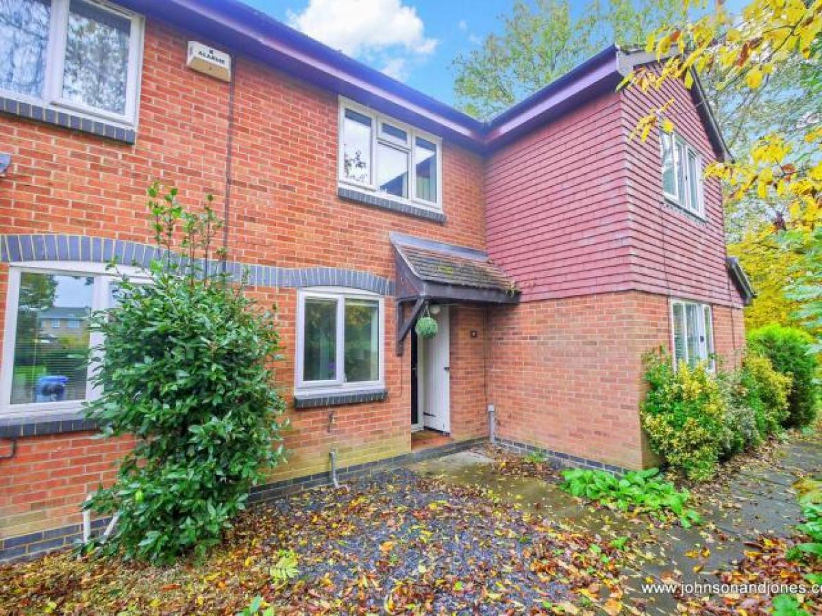 Picture of Home For Rent in Yateley, Hampshire, United Kingdom