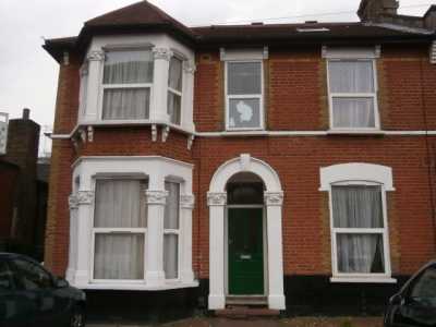 Apartment For Rent in Ilford, United Kingdom