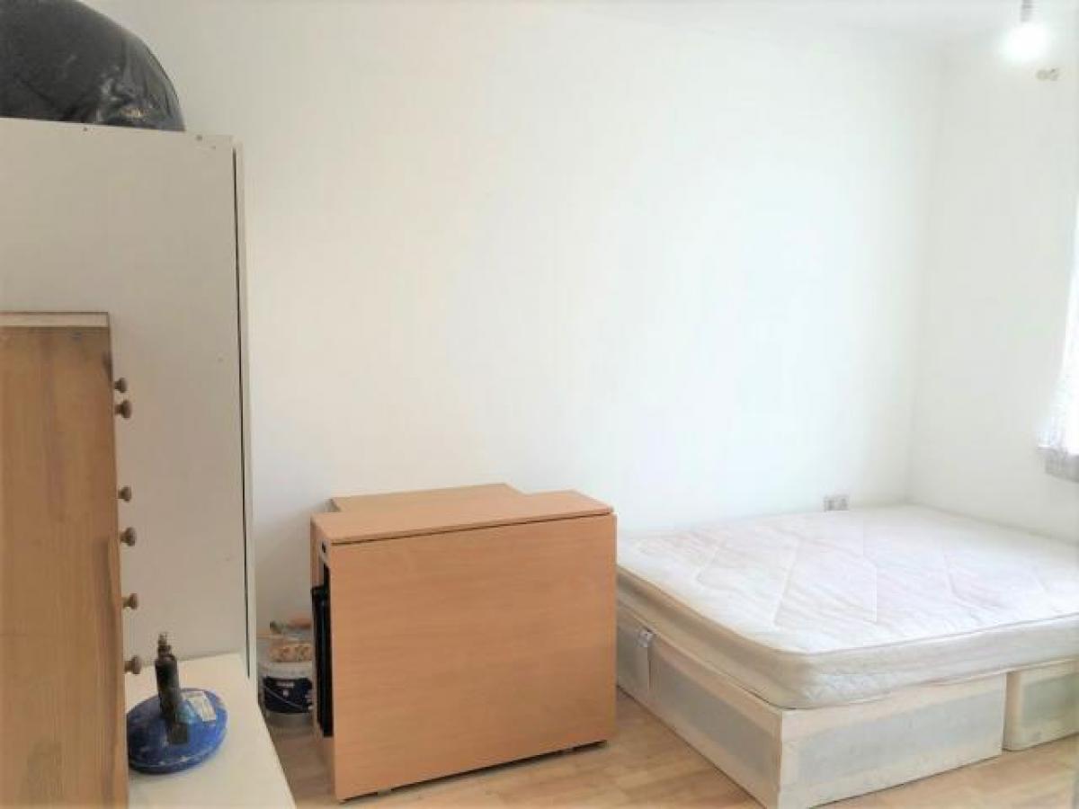 Picture of Apartment For Rent in Wembley, Greater London, United Kingdom