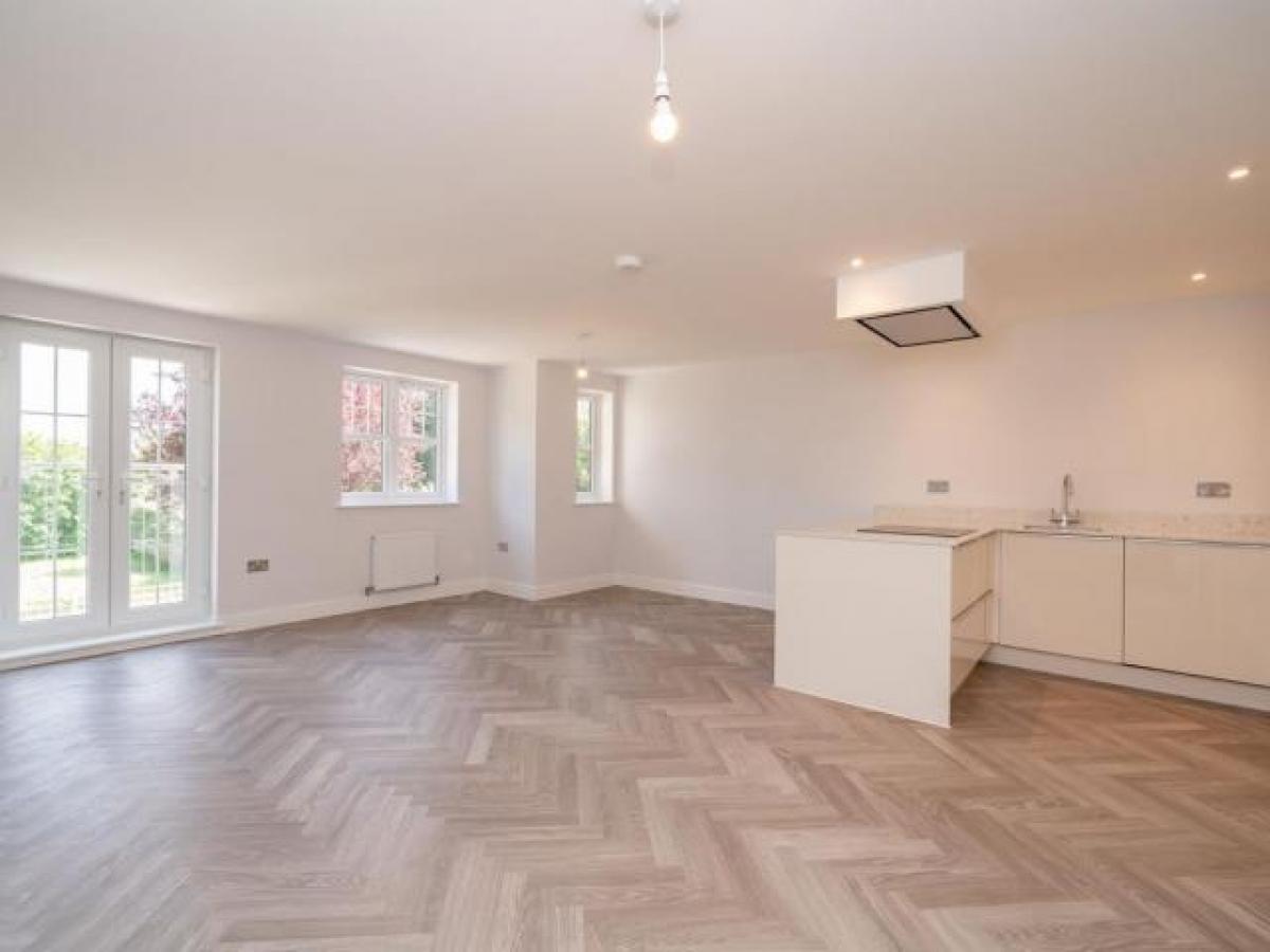 Picture of Apartment For Rent in Aylesbury, Buckinghamshire, United Kingdom