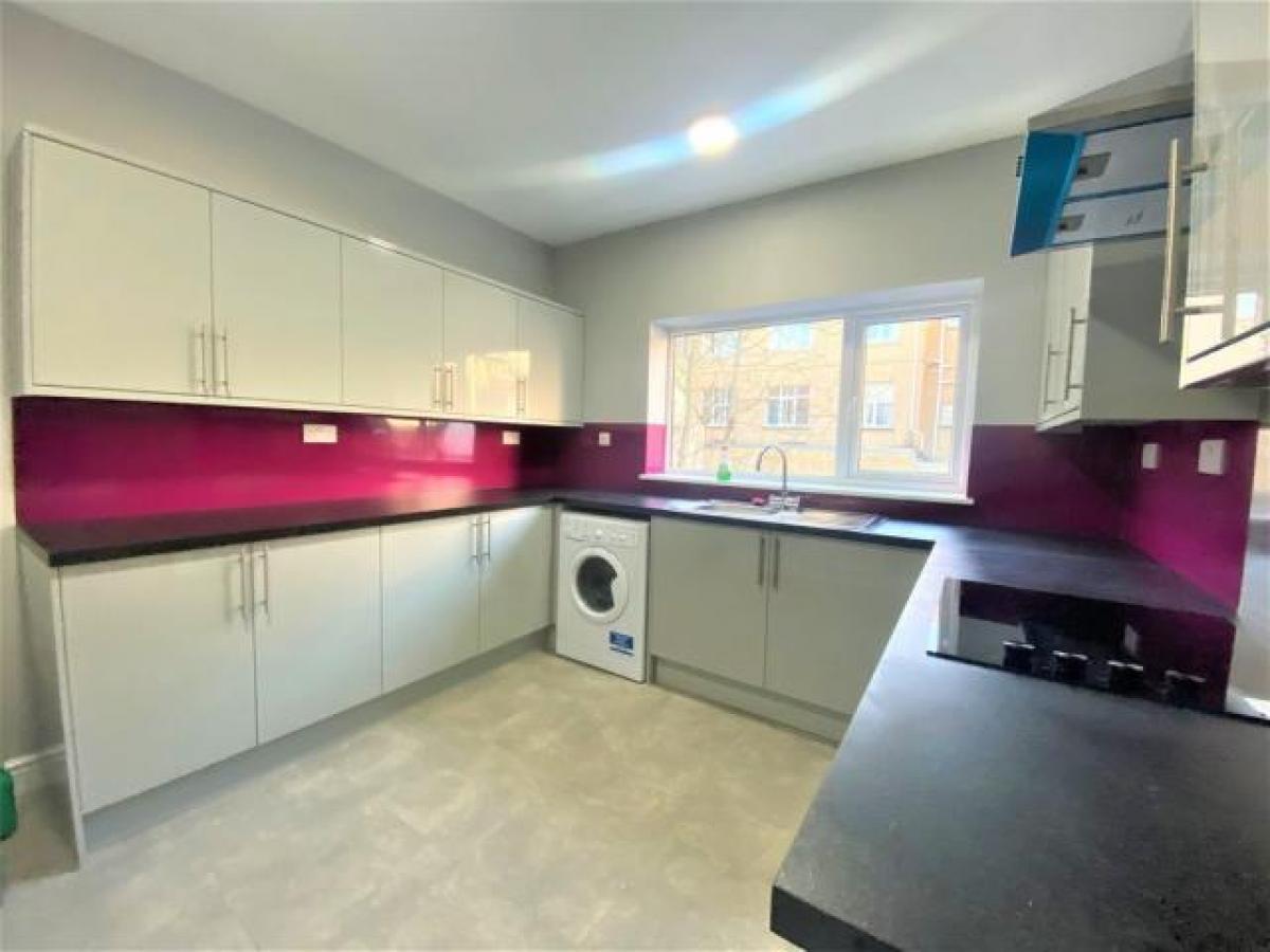 Picture of Apartment For Rent in Swansea, West Glamorgan, United Kingdom