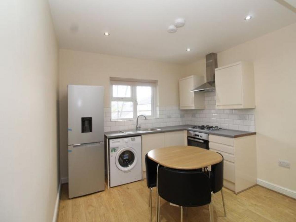 Picture of Apartment For Rent in Cardiff, South Glamorgan, United Kingdom